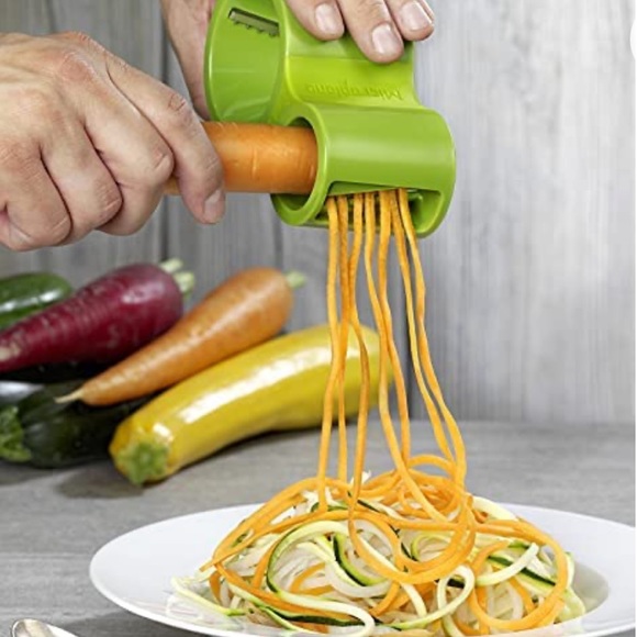 Microplane Spiral Cutter - Picture 3 of 10